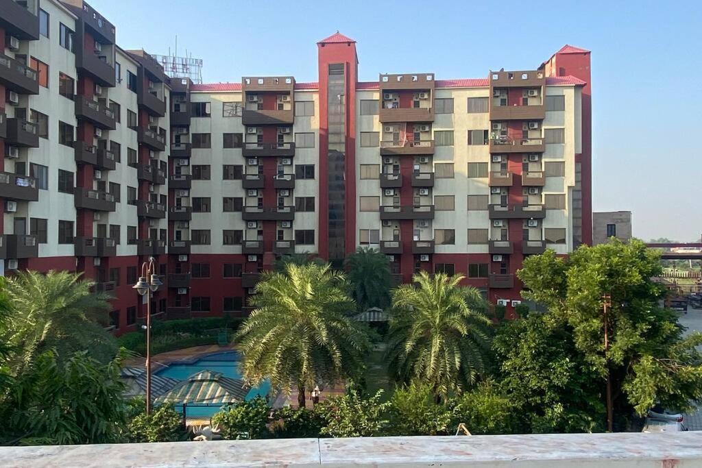 Villa In Vrindavan